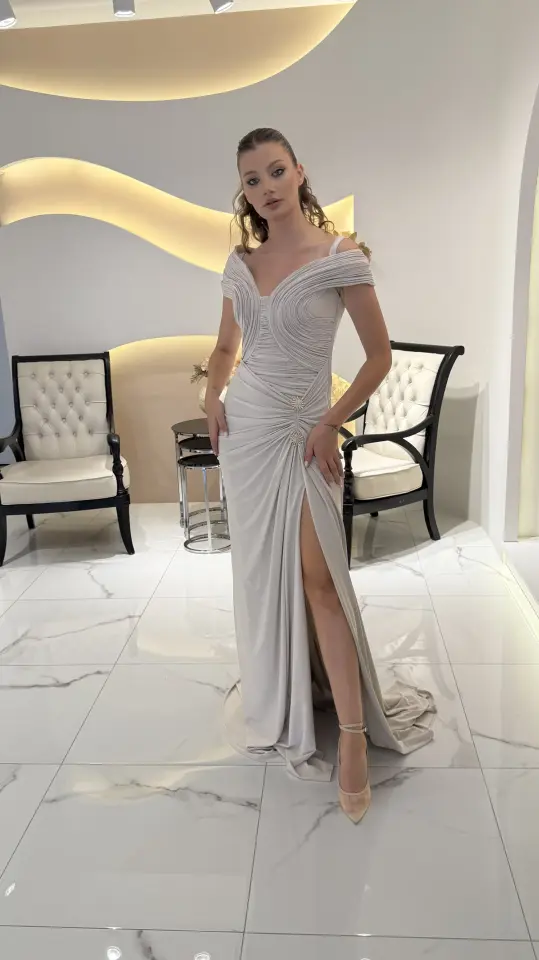 Drapeli Omuz Detaylı Abiye