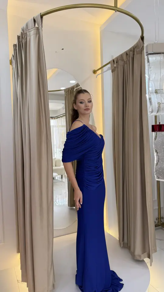 Saks Mavisi Tek Omuz Drapeli Uzun Abiye