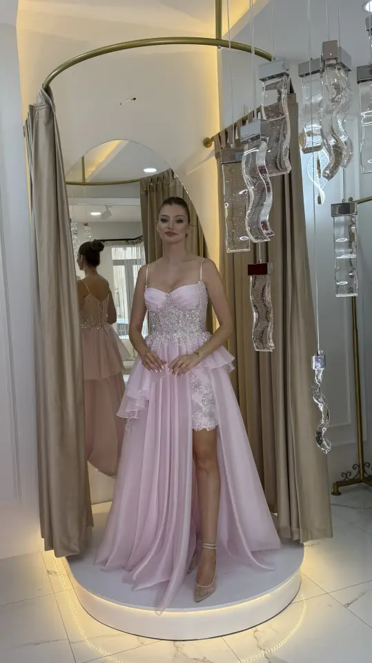 Straplez Dantel ve Taş İşlemeli Mini Tüllü Abiye