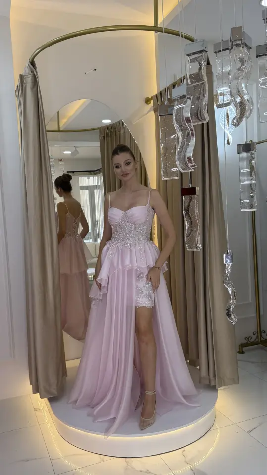 Straplez Dantel ve Taş İşlemeli Mini Tüllü Abiye